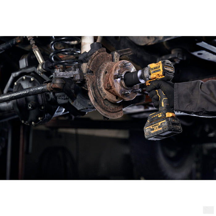 Dewalt 20V MAX ATOMIC Lithium-Ion Brushless Cordless 1/2" Impact Wrench with Hog Ring Anvil {Tool Only} (DCF921B)