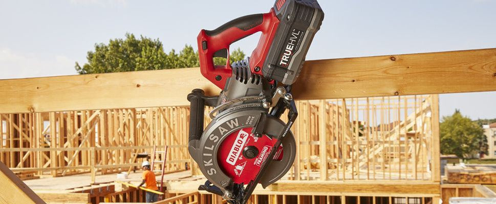 SKILSAW 7-1/4 in. TRUEHVL™ Cordless Worm Drive Saw Kit [SPTH77M-11]