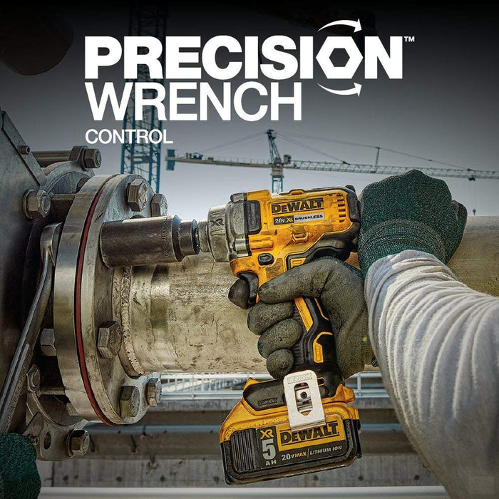 Dewalt 20V MAX* XR® 1/2 in. Mid-Range Cordless Impact Wrench With Hog Ring Anvil Kit [DCF894HP2]