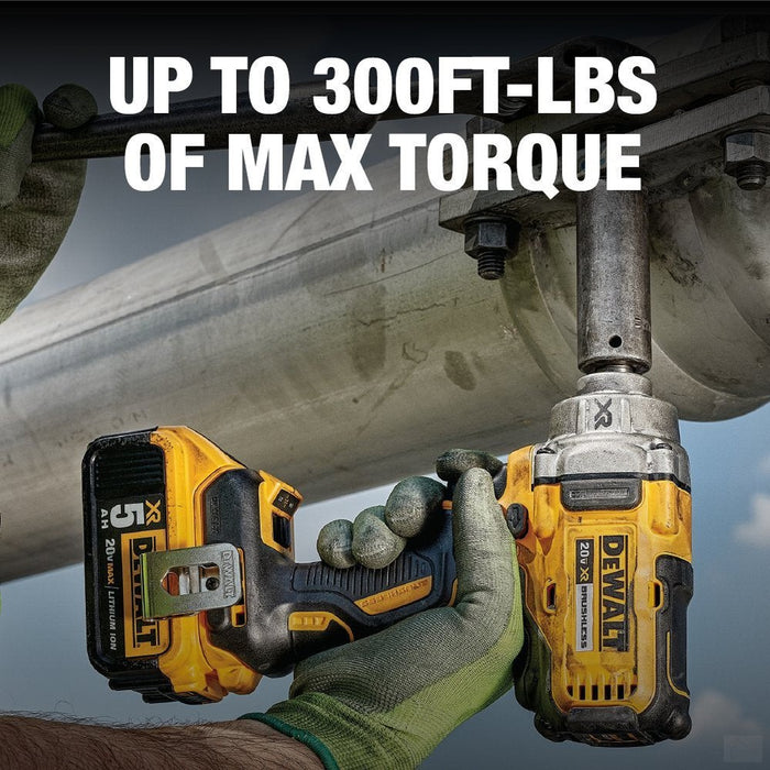 Dewalt 20V MAX* XR® 1/2 in. Mid-Range Cordless Impact Wrench With Hog Ring Anvil Kit [DCF894HP2]