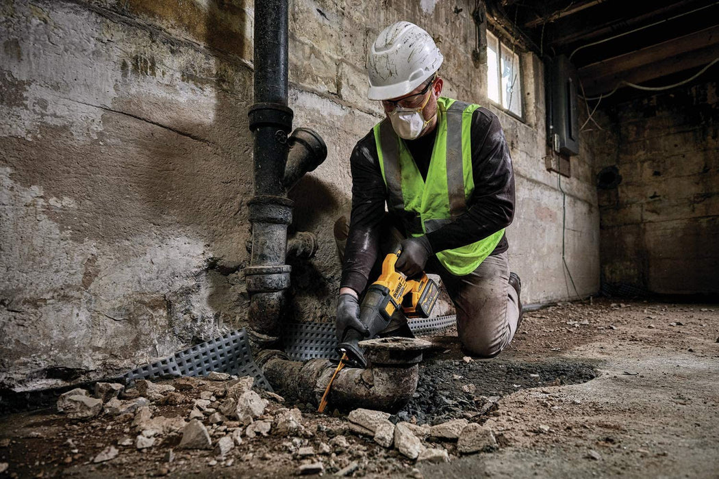 DEWALT FLEXVOLT® 60V MAX* BRUSHLESS CORDLESS RECIPROCATING SAW (TOOL ONLY) [DCS389B]