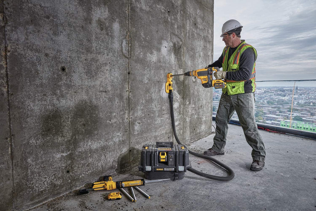 DEWALT 60V MAX 1-3/4 in Brushless Cordless SDS MAX Combination Rotary Hammer Kit [DCH614X2]