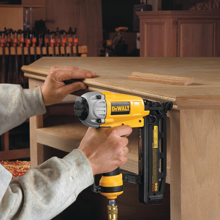 DEWALT 16 Gauge 1" - 2-1/2" Finish Nailer [D51257K]