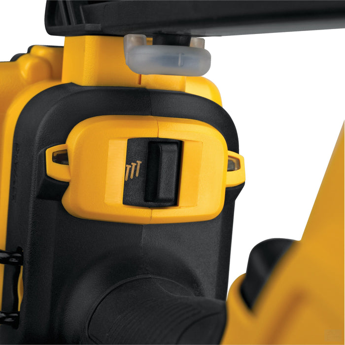 Dewalt 20V MAX* XR® 16 GA Angled Finish Nailer-Kit [DCN660D1]