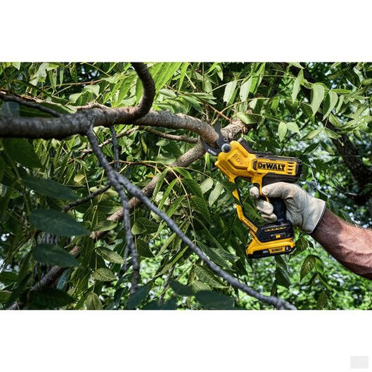 Dewalt 20V MAX 1-1/2 in. Cordless Pruner (Tool Only) [DCPR320B]