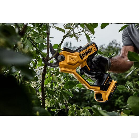 Dewalt 20V MAX 1-1/2 in. Cordless Pruner (Tool Only) [DCPR320B]