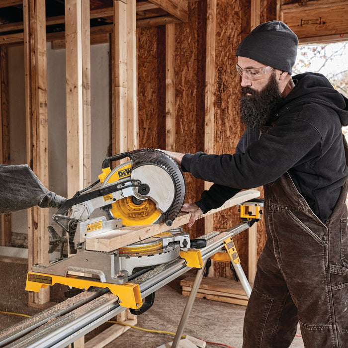 DEWALT 15 AMP 10 IN. Electric Single-Bevel Compound Miter Saw [DWS713]