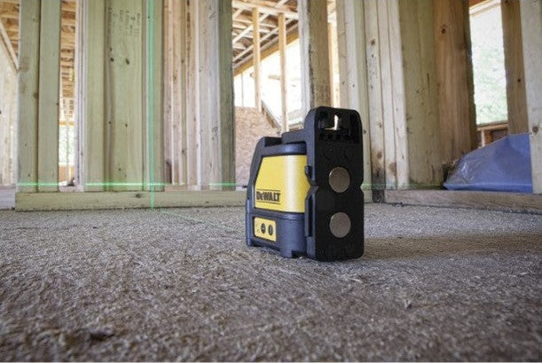 DEWALT Green Cross Line Laser Level [DW088CG]